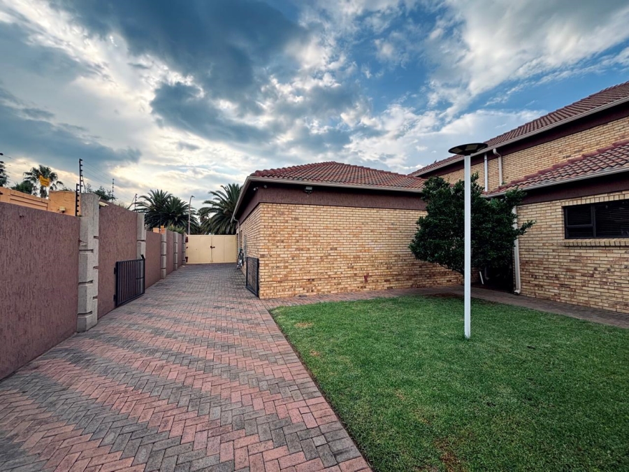 4 Bedroom Property for Sale in Vaalpark Free State